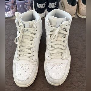 Jordan White mid-Top Leather Sneakers